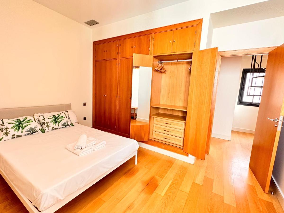 Penthouse Near Cathedral Private Rooftop Private Parking 塞维利亚 外观 照片