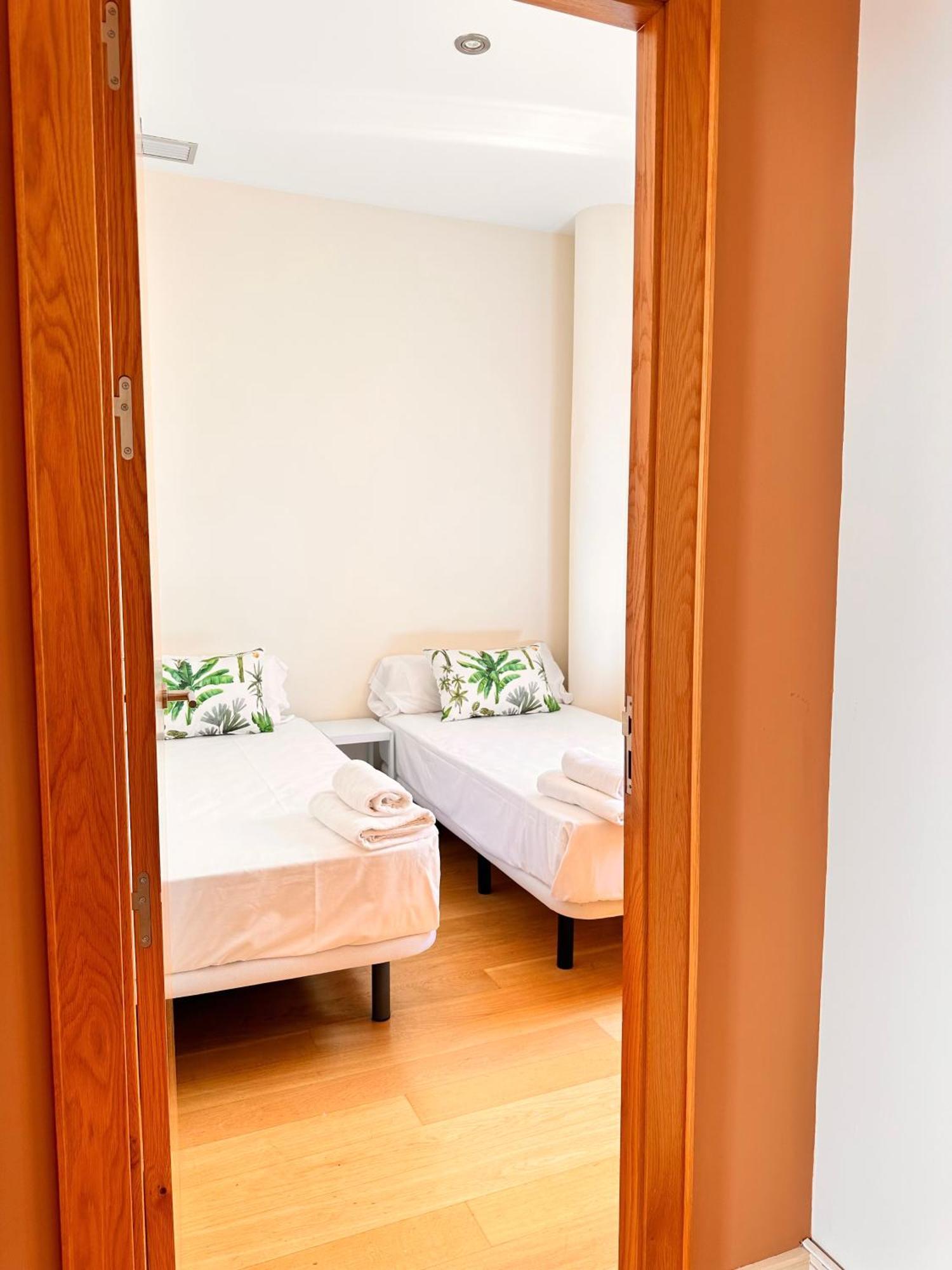Penthouse Near Cathedral Private Rooftop Private Parking 塞维利亚 外观 照片